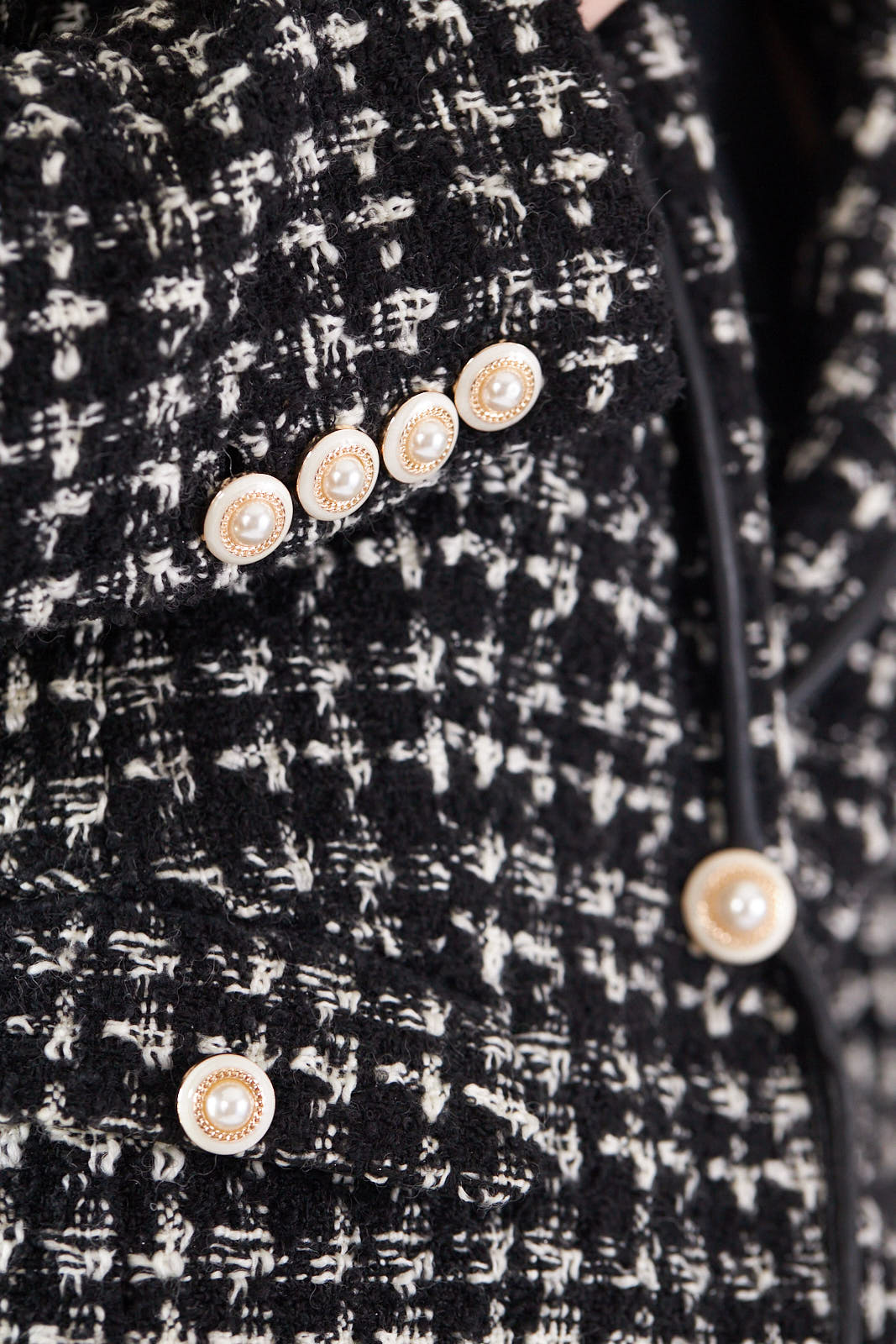 Chaqueta de tweed a cuadros en blanco y negro "Power Woman"